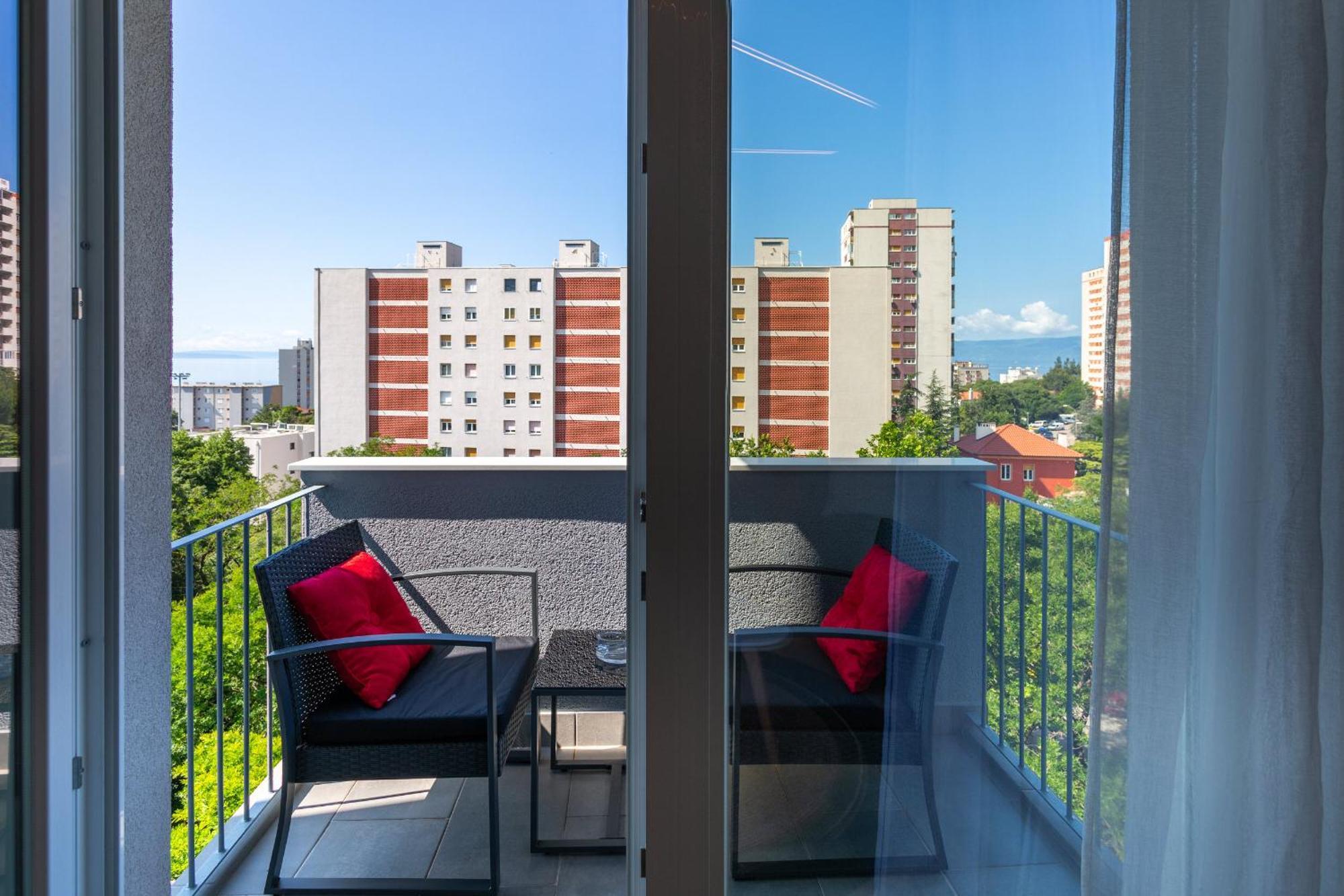 Brand New Apartment Close To The Beach, City Center And University Of Rijeka - Apartment Karlo Exterior foto